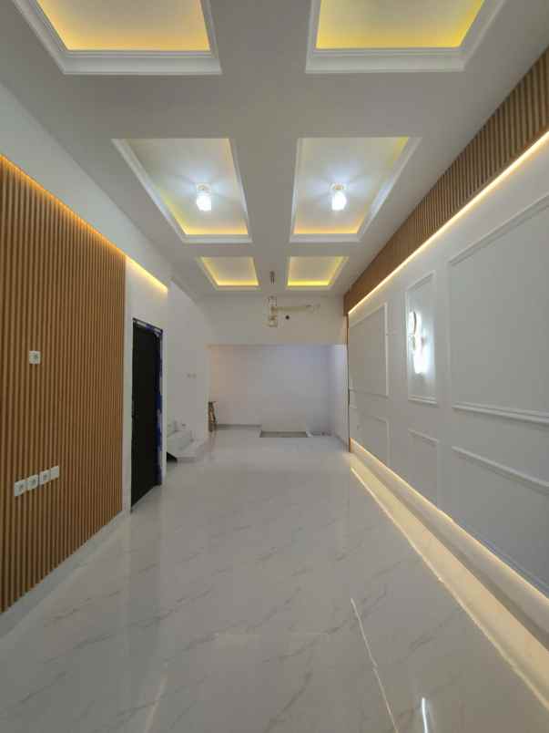 dijual rumah pondok bambu