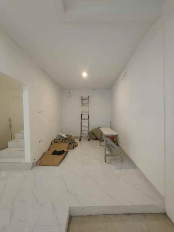 dijual rumah pondok bambu