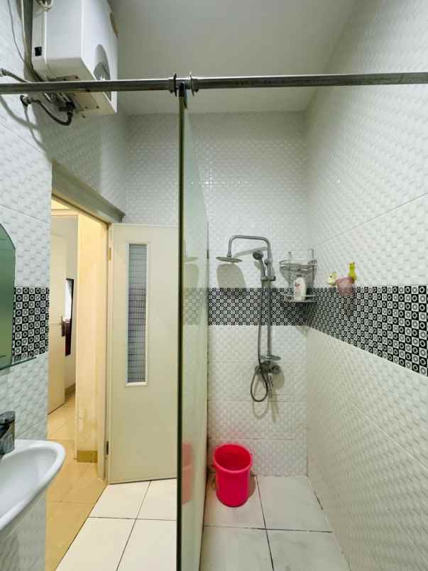 dijual rumah pondok cabe tangsel