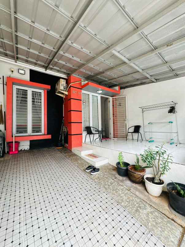 dijual rumah pondok cabe tangsel