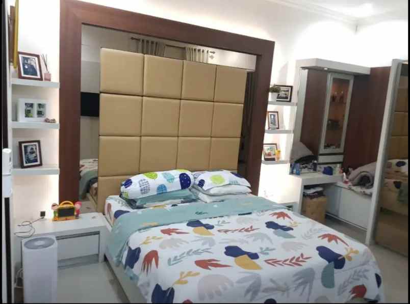 dijual rumah pondok gede