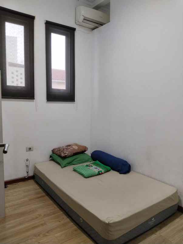 dijual rumah pondok kopi duren sawit