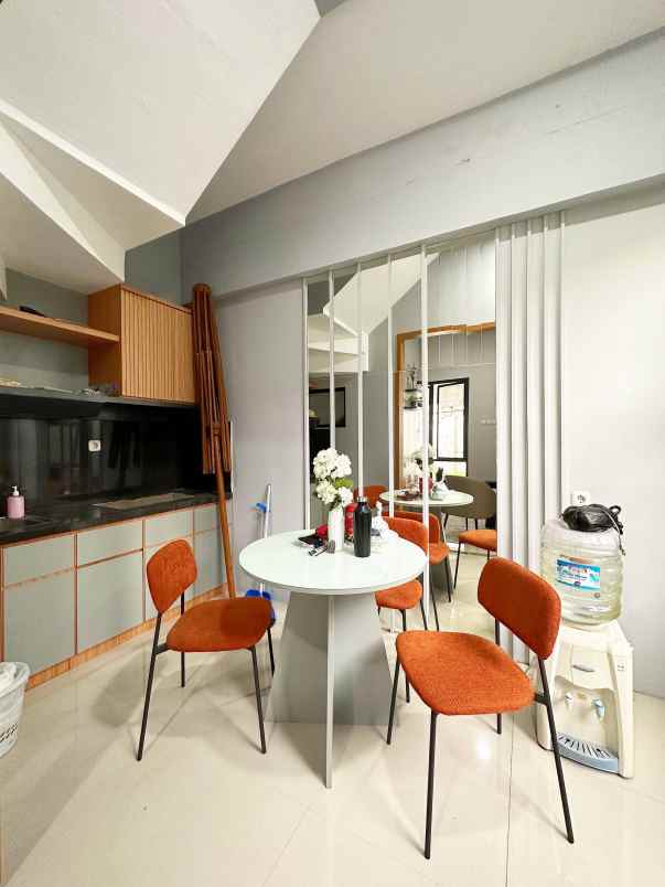 dijual rumah pondok labu