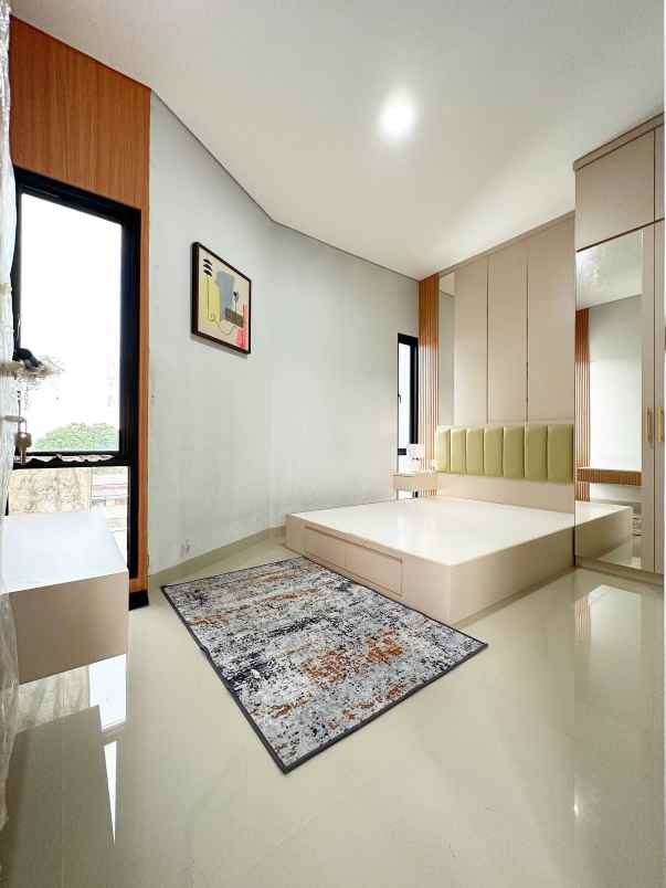 dijual rumah pondok labu