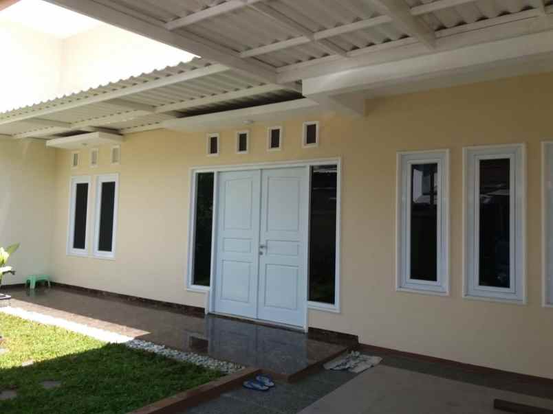 dijual rumah pondok nirwana baruk utara