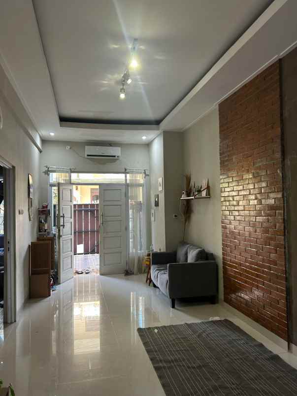 dijual rumah pondok pekayon indah