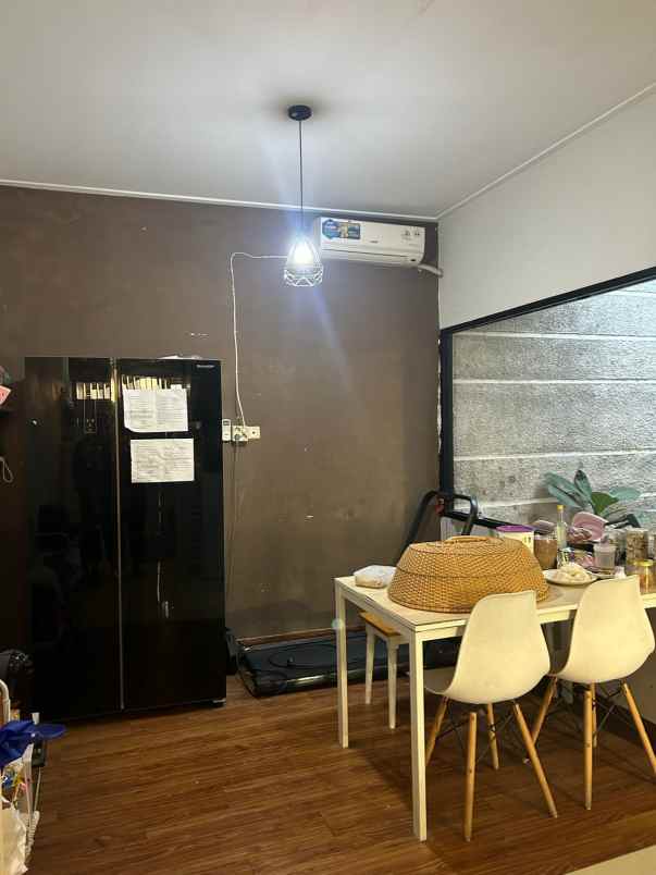 dijual rumah pondok pekayon indah