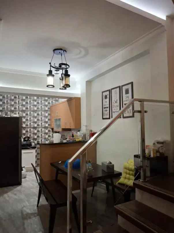 dijual rumah pondok ranji