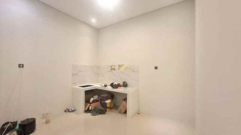 dijual rumah purwomartani kec kalasan