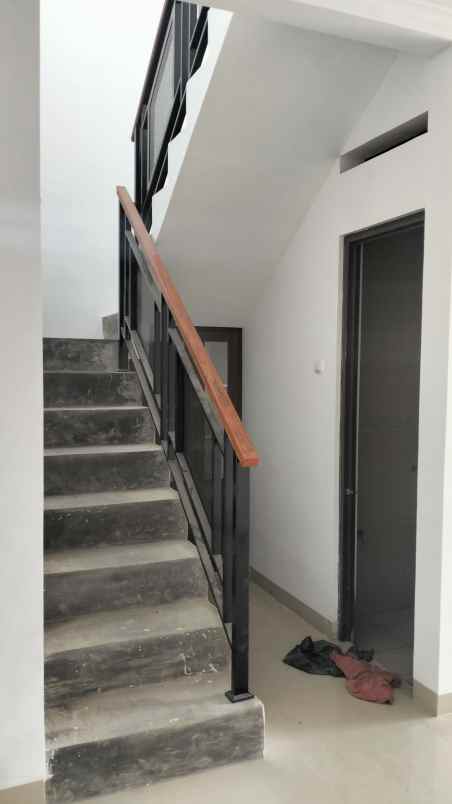 dijual rumah ranca goong