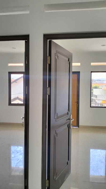 dijual rumah ranca goong