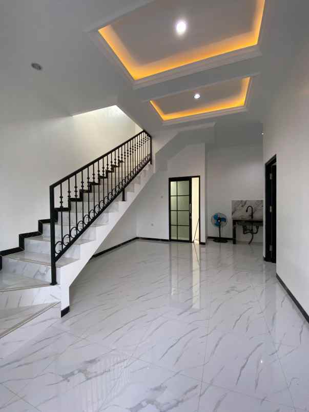 dijual rumah rangkapan jaya baru