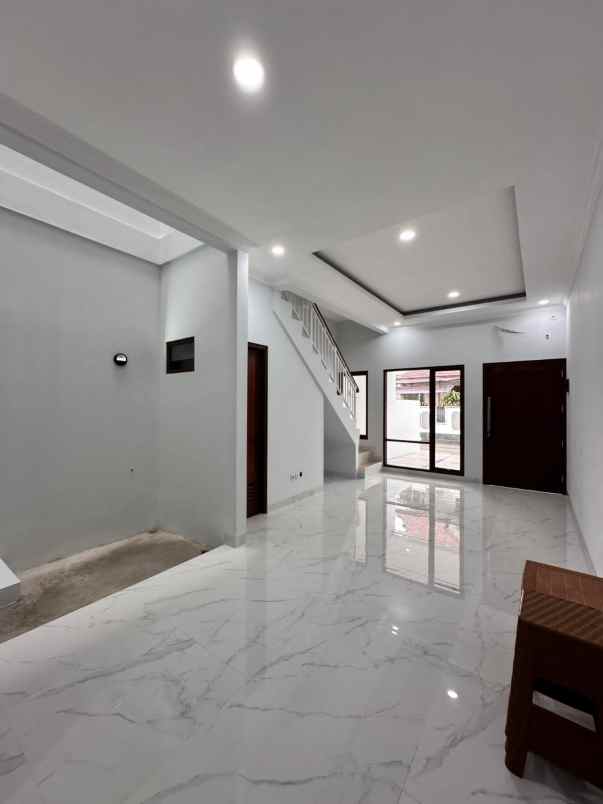 dijual rumah rawa bambu pasar minggu