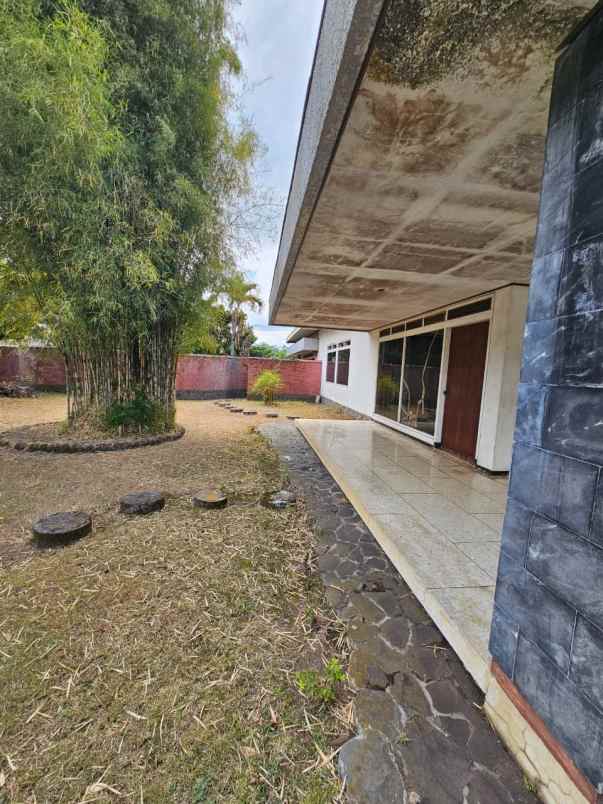 dijual rumah raya panglima sudirman