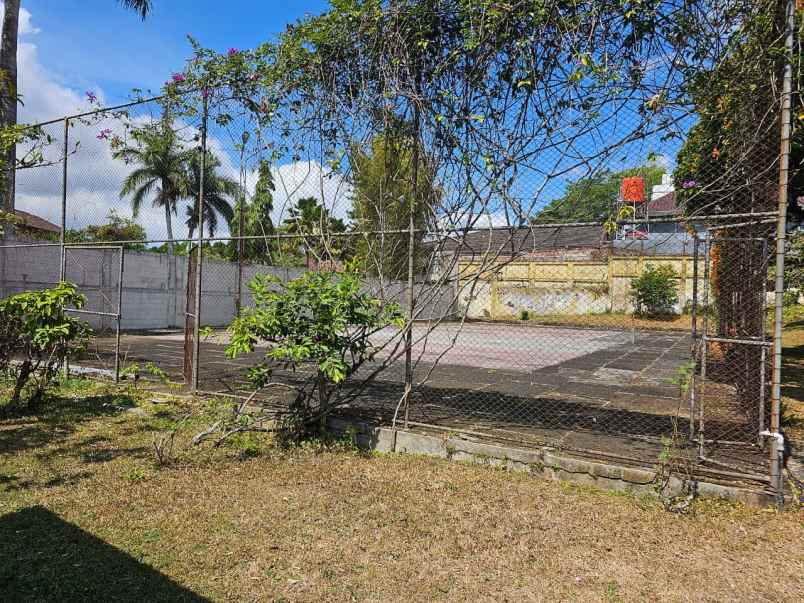 dijual rumah raya panglima sudirman