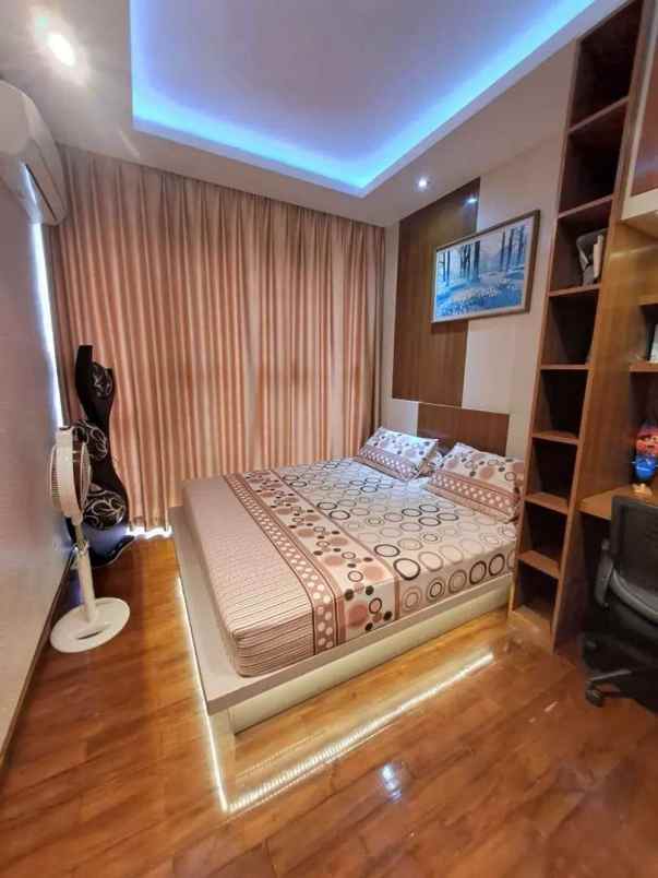 dijual rumah resor dago pakar