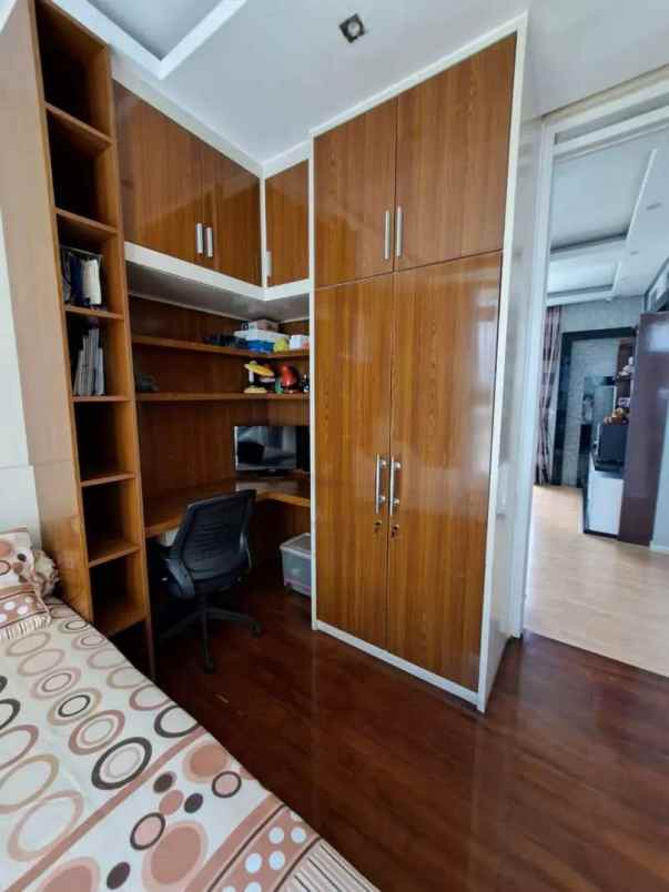 dijual rumah resor dago pakar