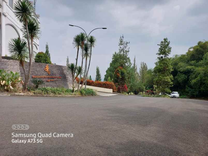 dijual rumah resor dago pakar