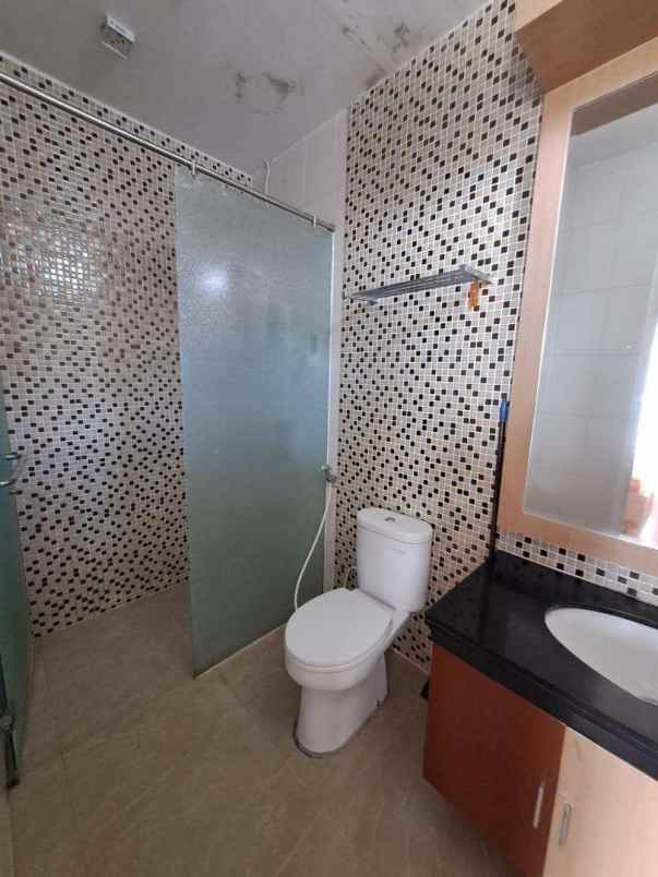 dijual rumah resor dago pakar