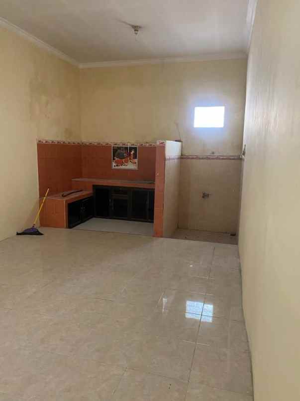 dijual rumah rewwin waru sidoarjo