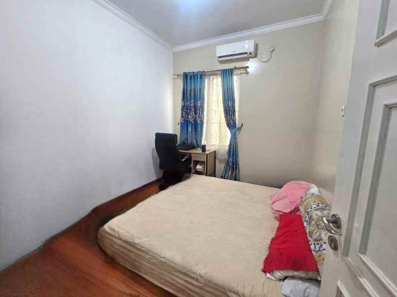 dijual rumah royal residence cakung