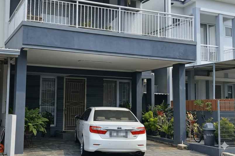 dijual rumah rumah cluster west covina