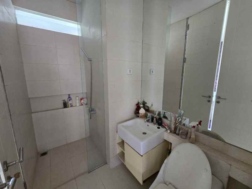 dijual rumah rumah malibu beach palm