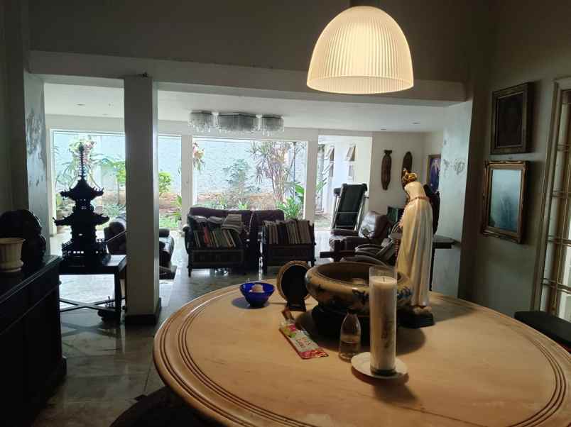 dijual rumah rumah salemba mepet