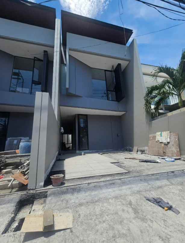 dijual rumah rungkut
