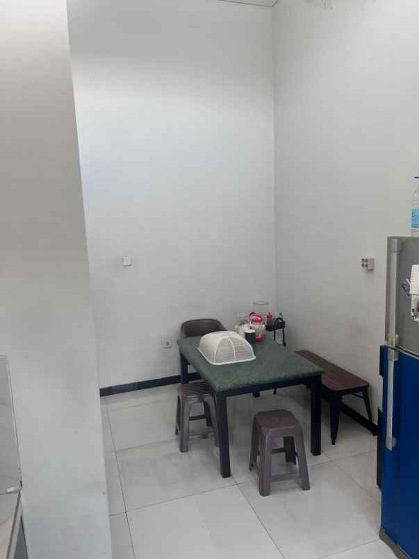 dijual rumah rungkut