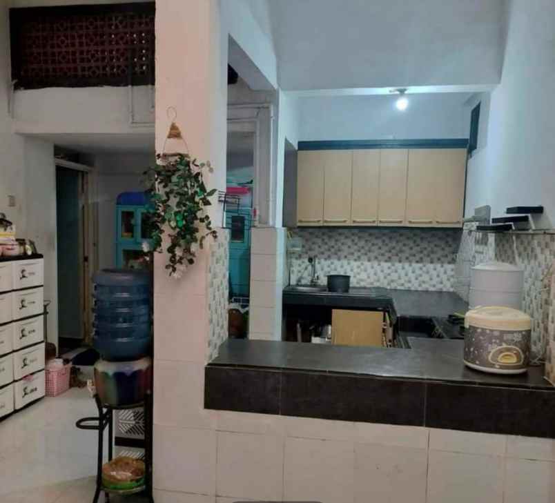 dijual rumah rungkut