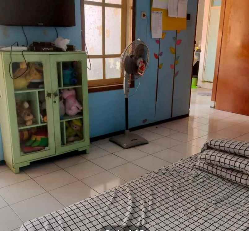dijual rumah rungkut