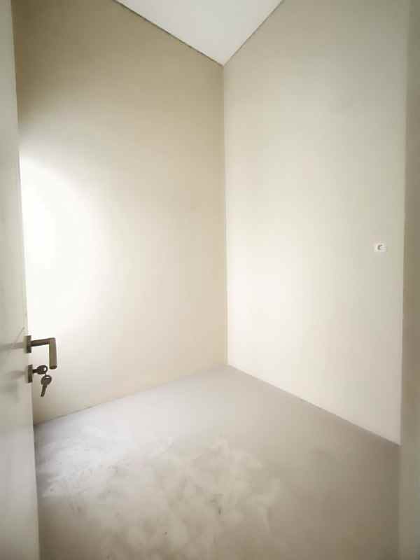 dijual rumah rungkut asri