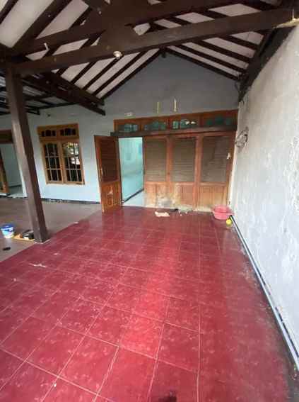 dijual rumah rungkut asri barat