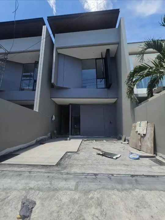 dijual rumah rungkut mapan tengah