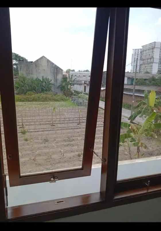 dijual rumah samping hotel hyatt yogyakarta