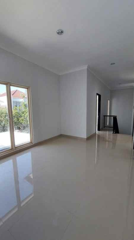 dijual rumah san diego pakuwon city