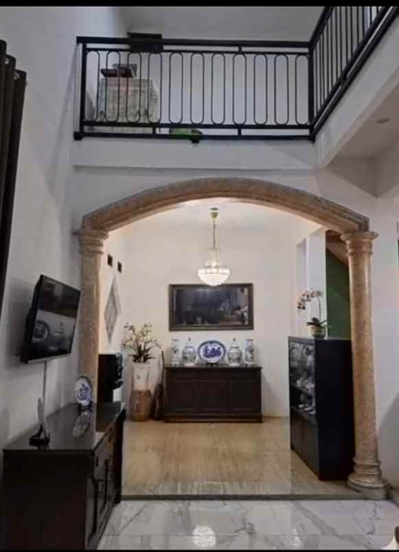 dijual rumah sawangan