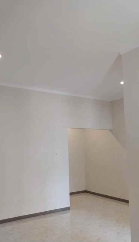 dijual rumah sawojajar