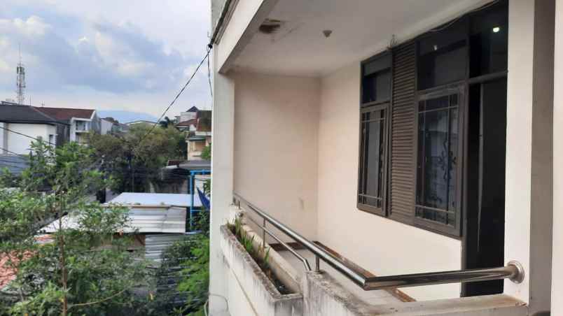 dijual rumah sayap pasteur bandung