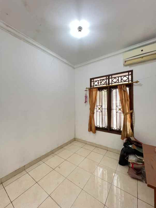 dijual rumah secondary dalam twonhouse siap huni