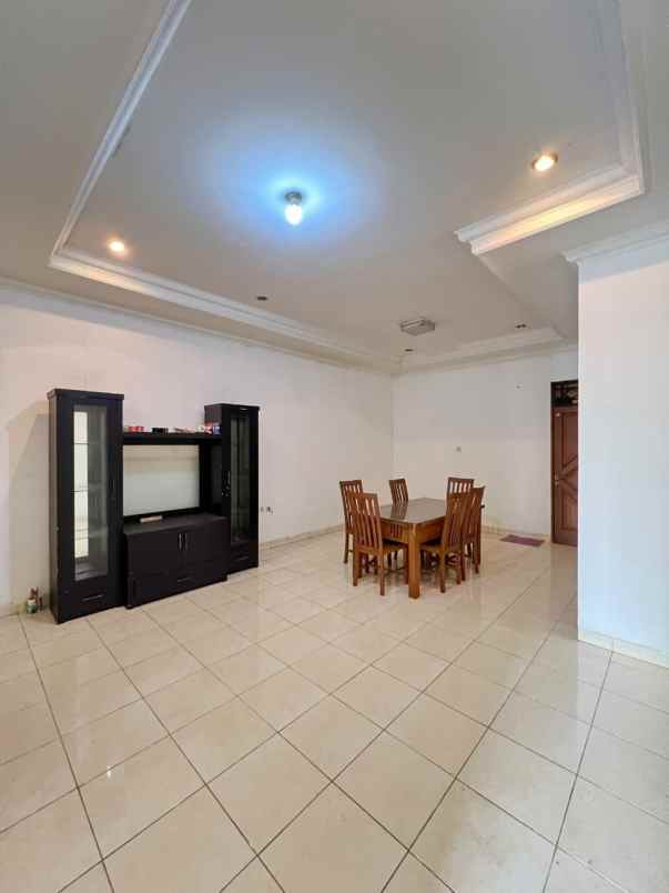 dijual rumah secondary dalam twonhouse siap huni