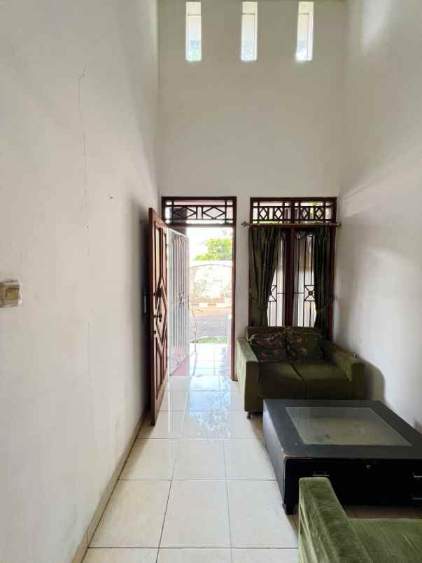 dijual rumah secondary dalam twonhouse siap huni
