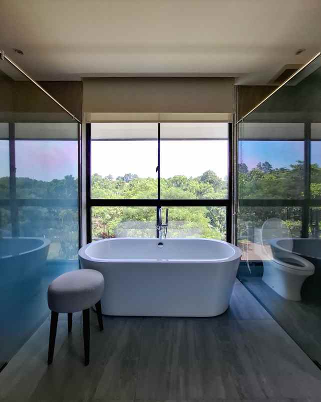 dijual rumah serenia hills lebak bulus