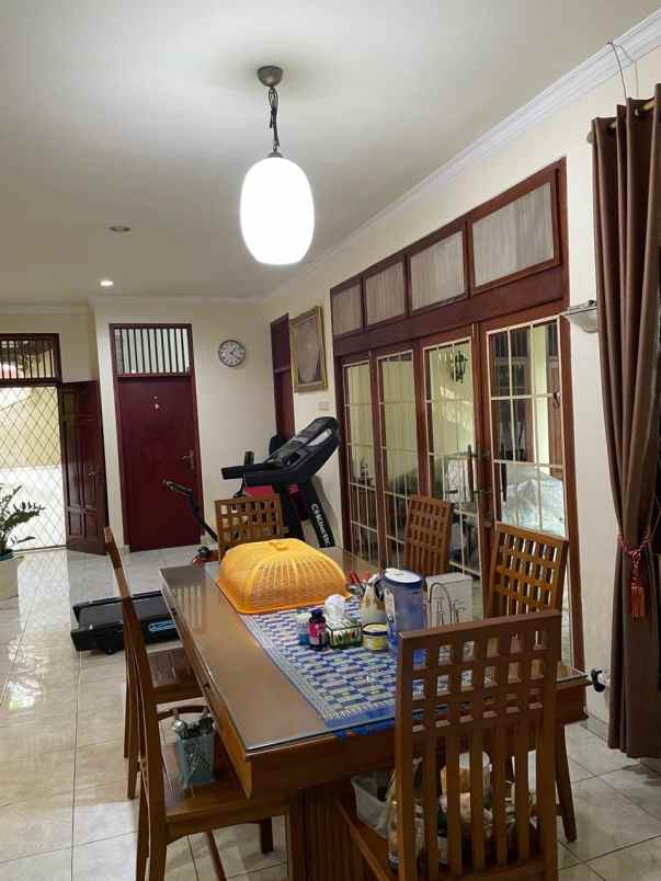 dijual rumah serua indah tangerang banten