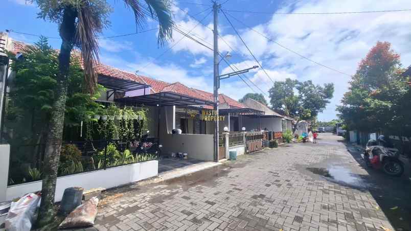 dijual rumah sewon