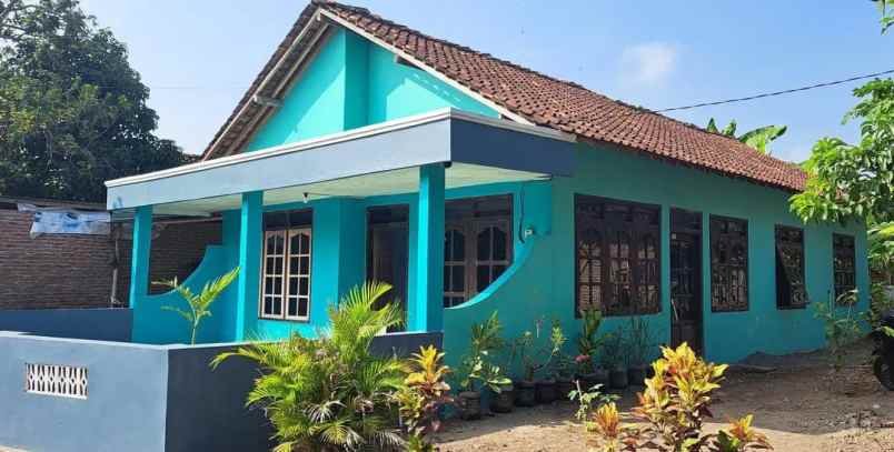 dijual rumah sewon