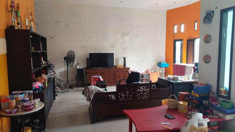 dijual rumah siap huni