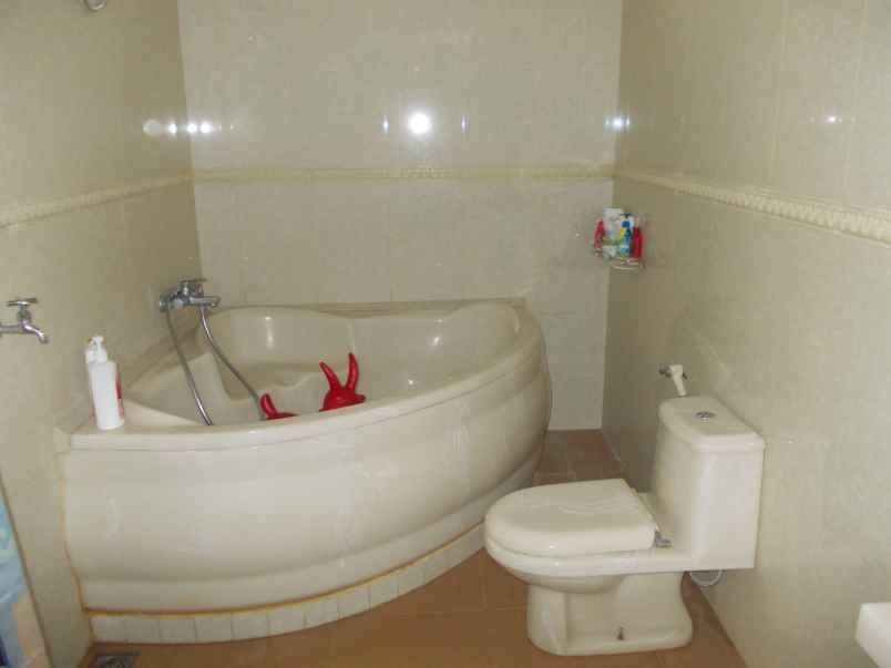 dijual rumah siap huni