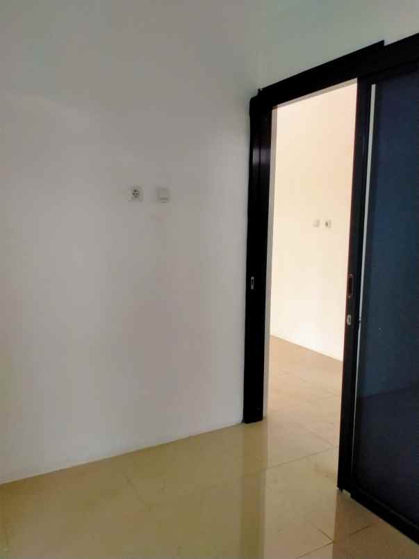 dijual rumah siap huni view gunung burangrang